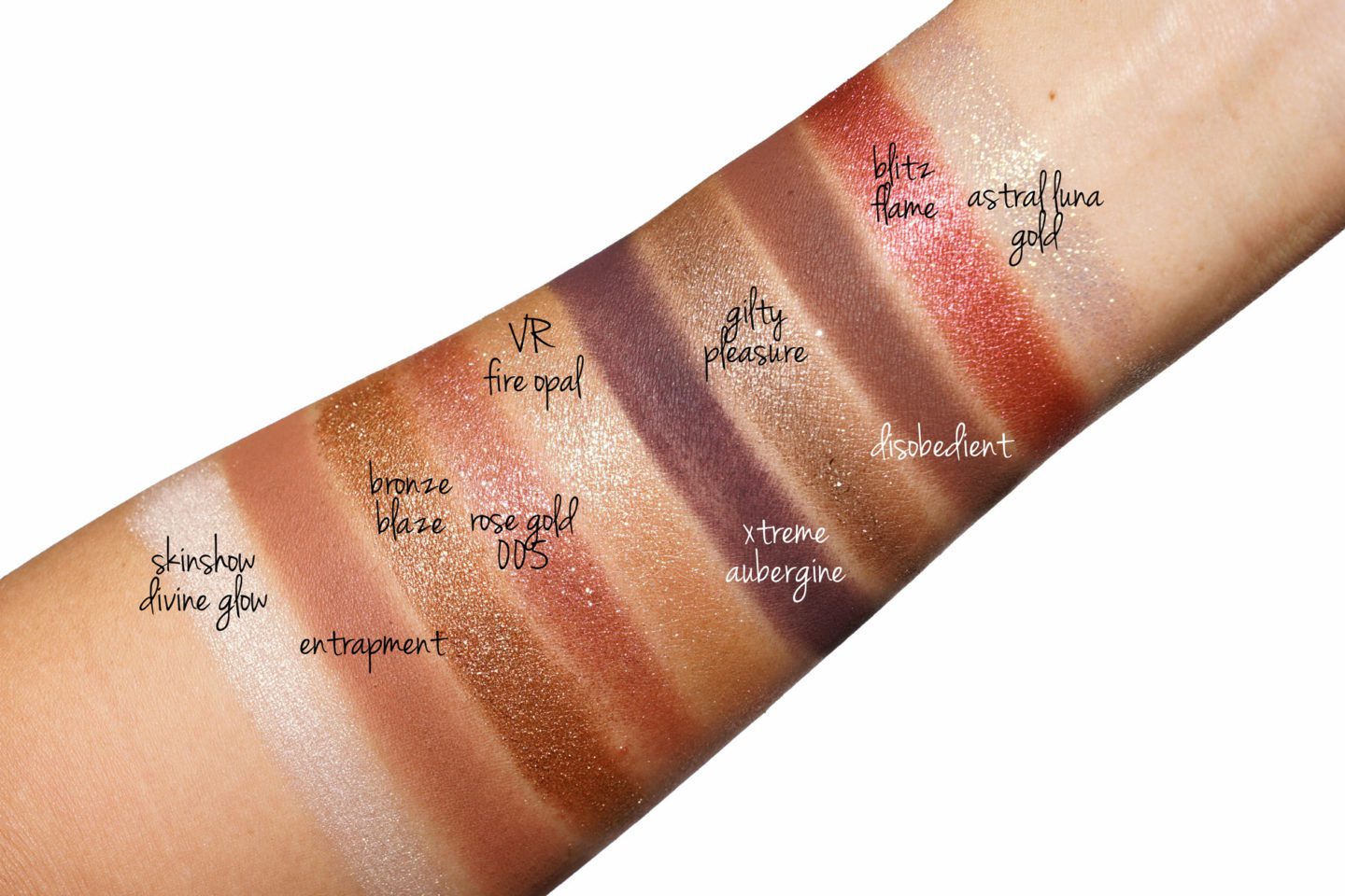 Pat McGrath Labs Mothership V Bronze Seduction eyeshadow palette swatches