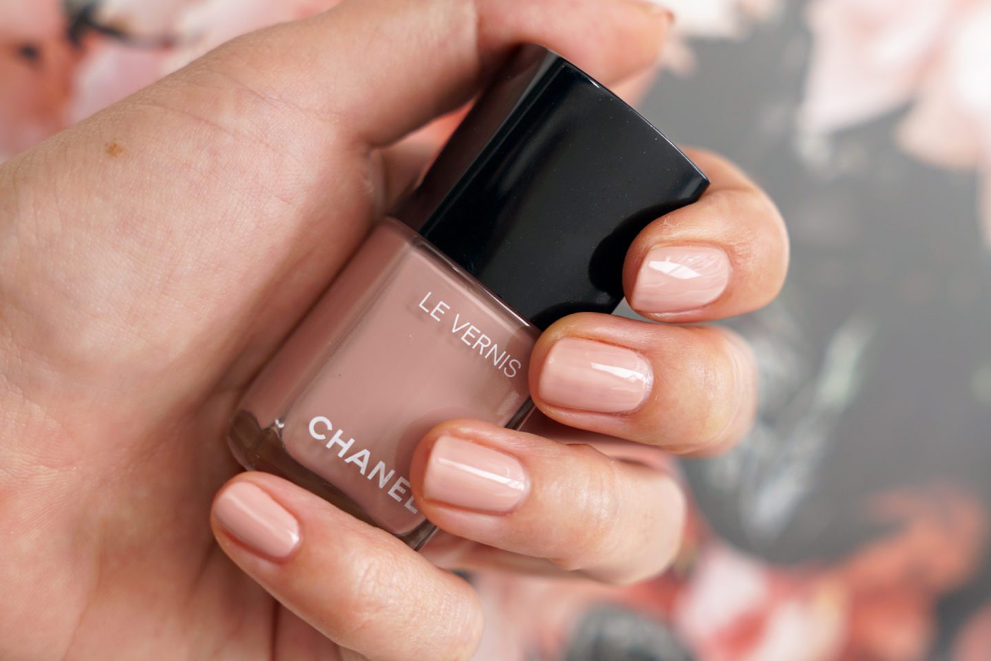 Chanel Organdi nail polish swatch, best nude pink polish color