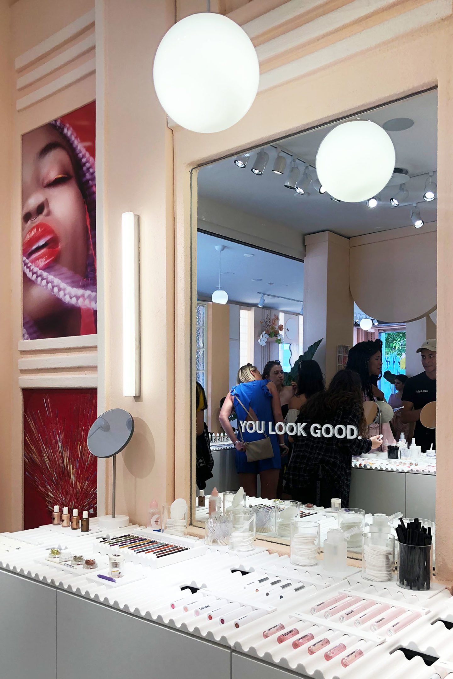 Glossier Pop Up Miami Wynwood