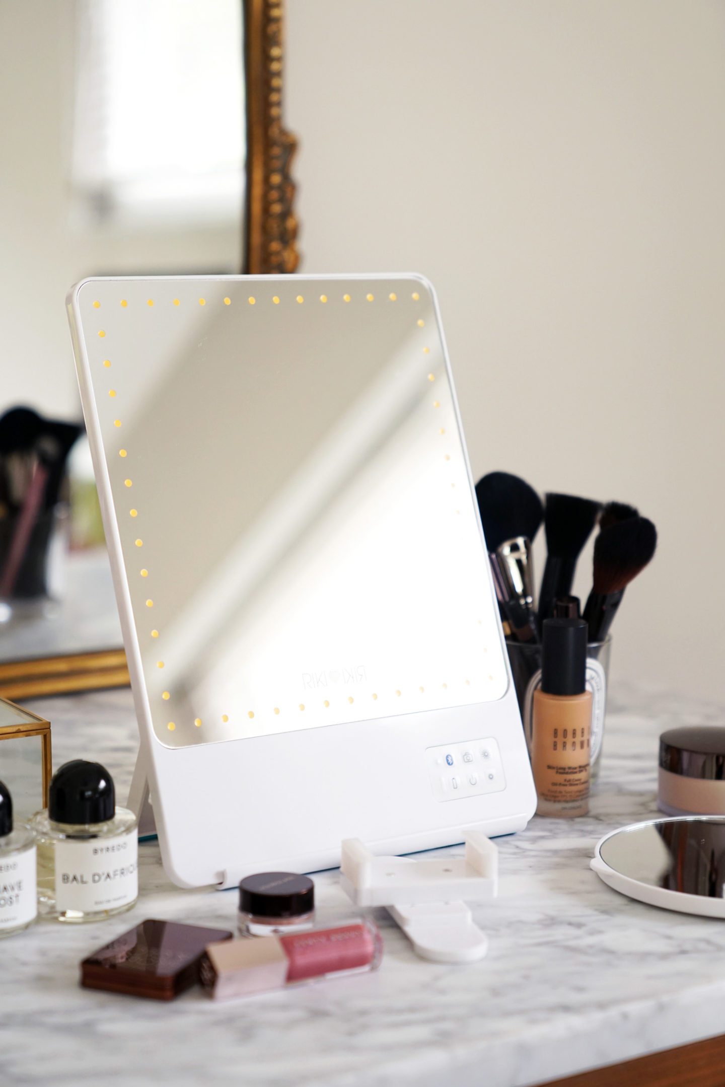 Riki Skinny Vanity Mirror review via Skin Glow Find