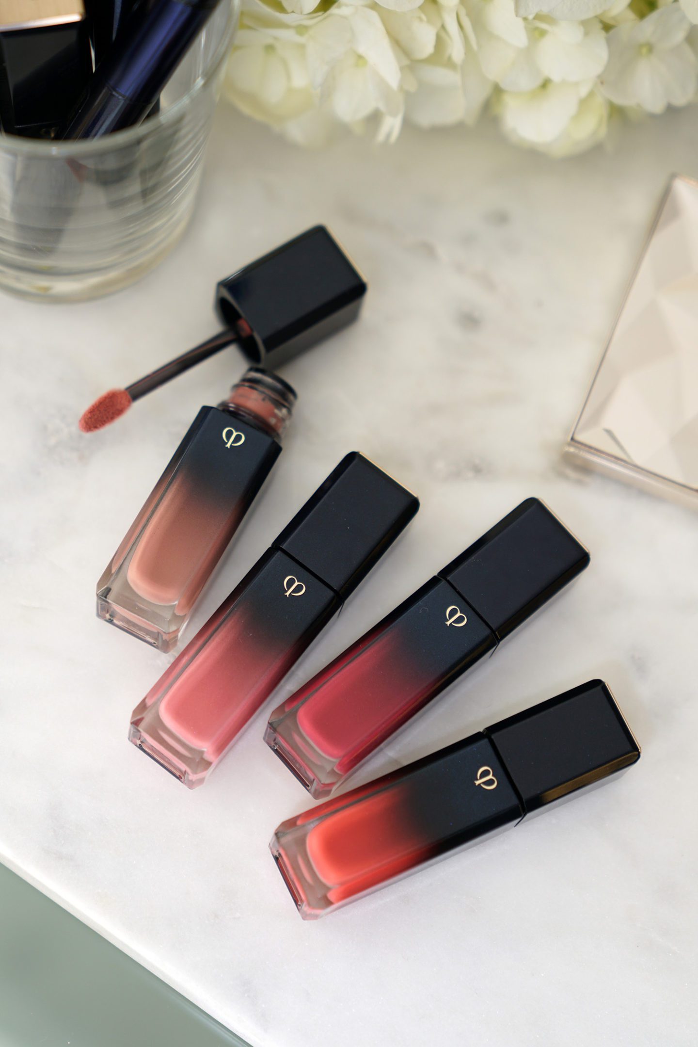 Cle de Peau Radiant Liquid Rouge Shine Liquid Lipstick