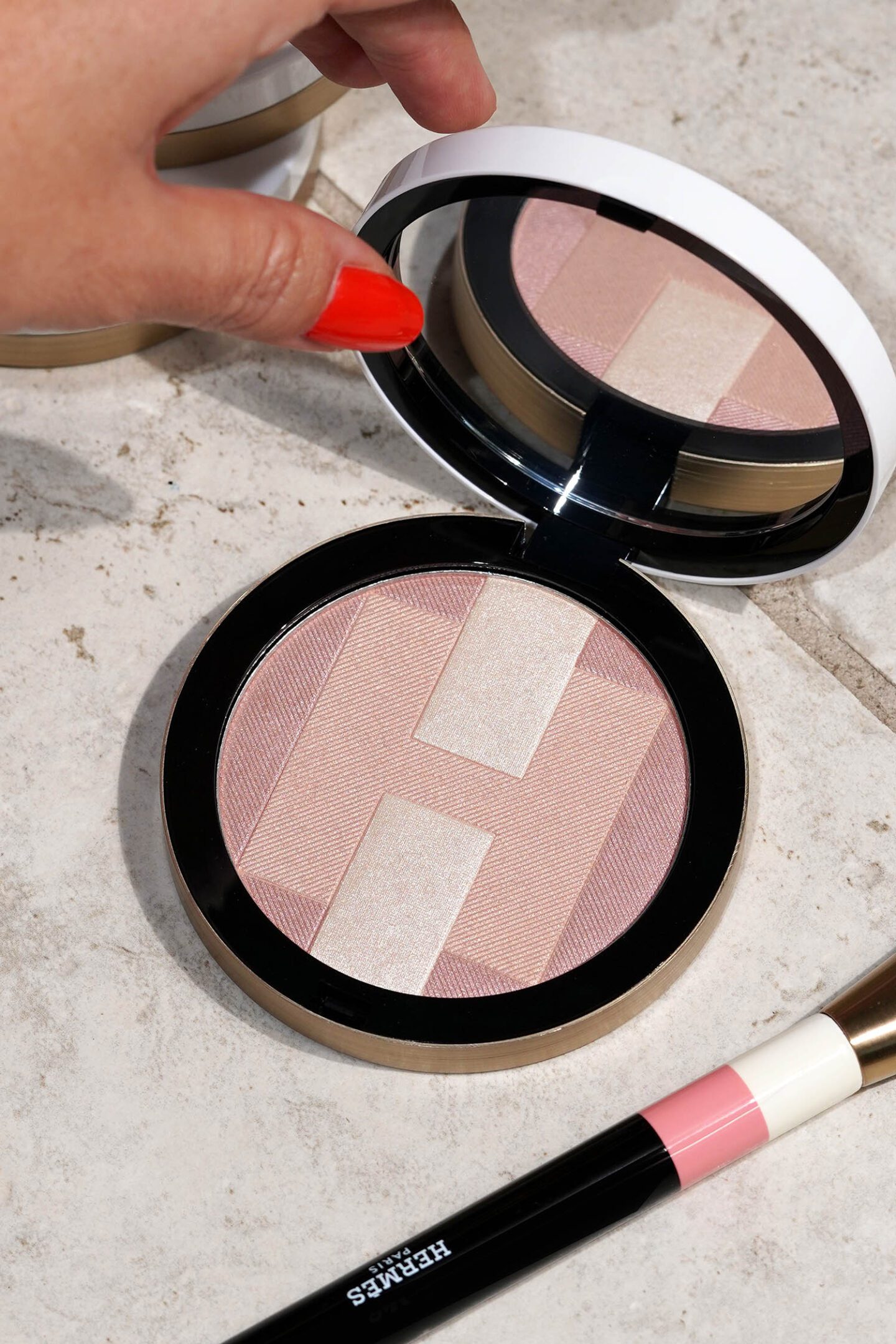 Hermes Plein Air H Trio Iridescent Mineral Powder 01 Rose Atacama 