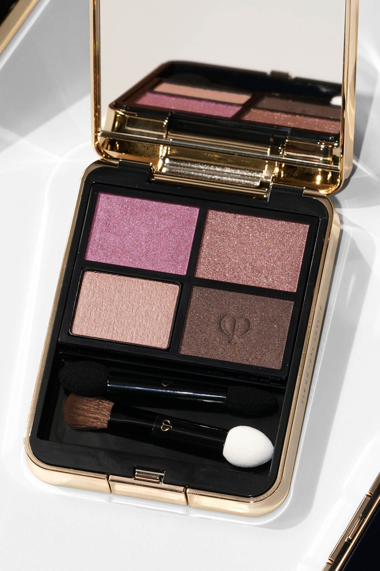 Cle De Peau Eye Color Quad Caviar Pearls