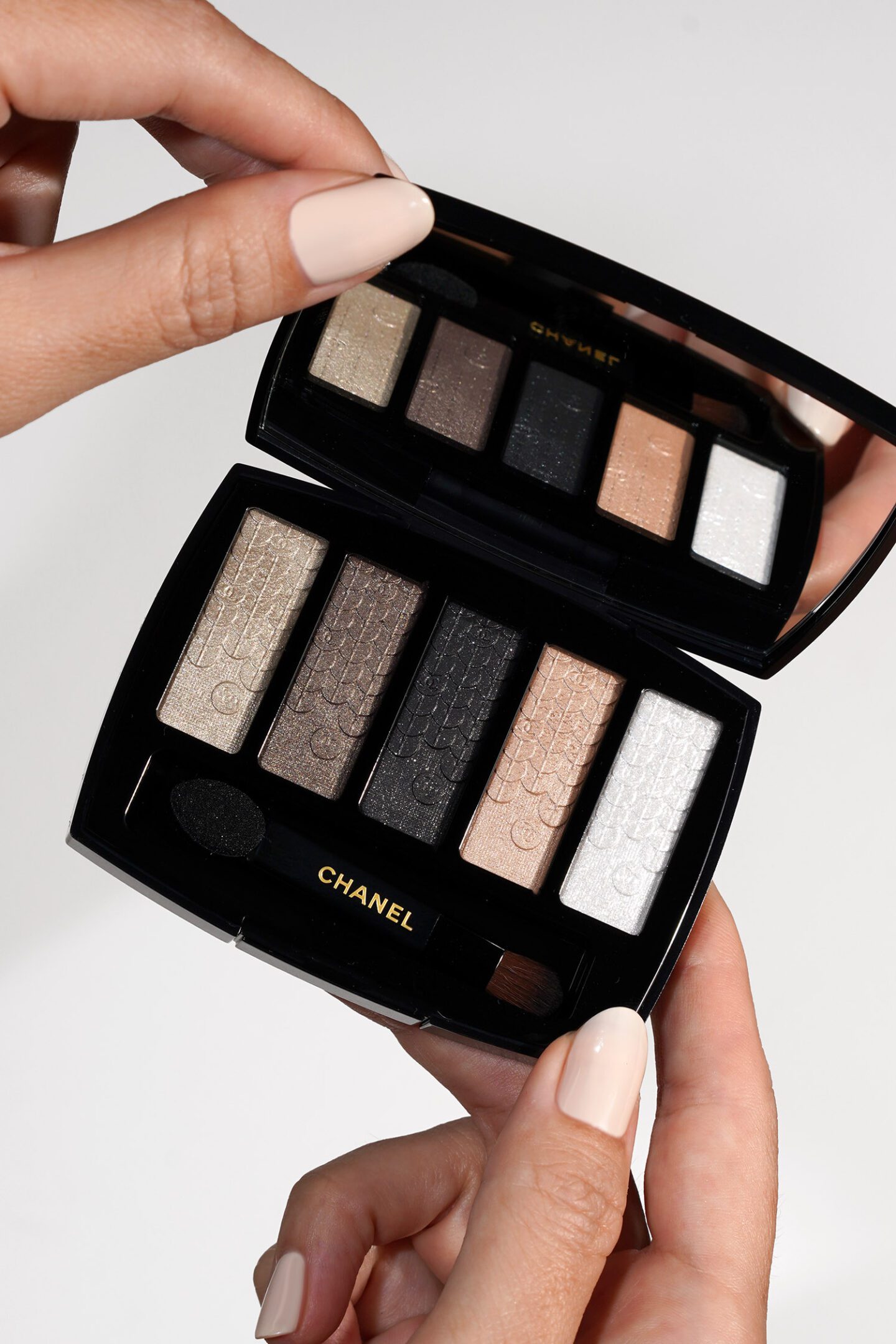 Chanel Lumiere Graphique Eyeshadow Palette