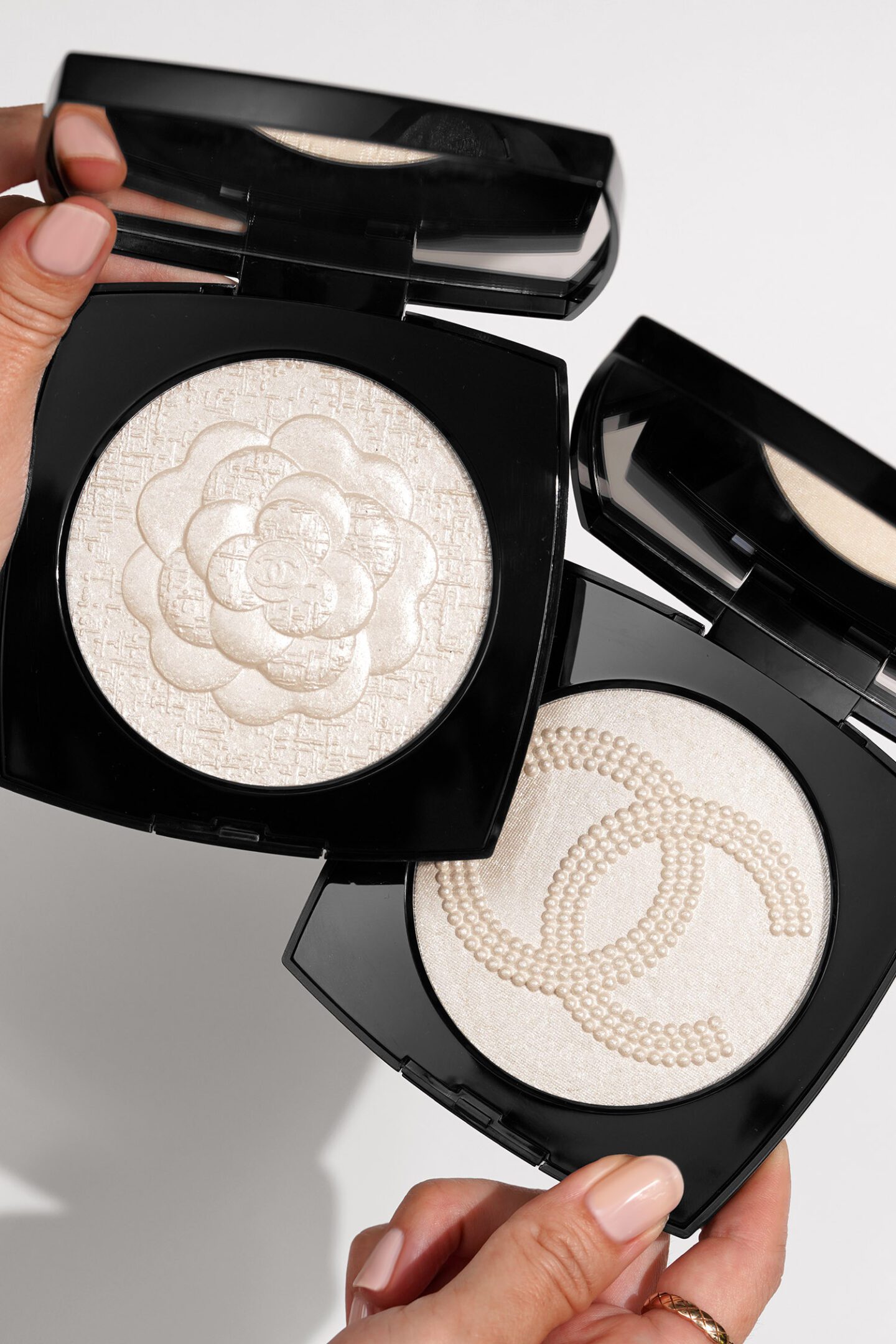 Les Symboles de Chanel Highlighter in Pearly White