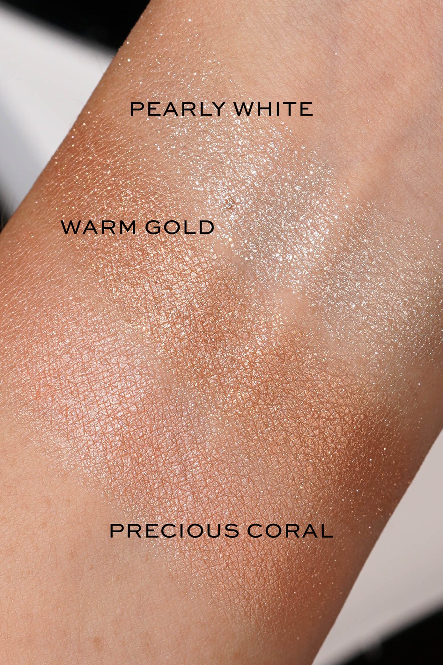 Les Symboles de Chanel Highlighters swatches